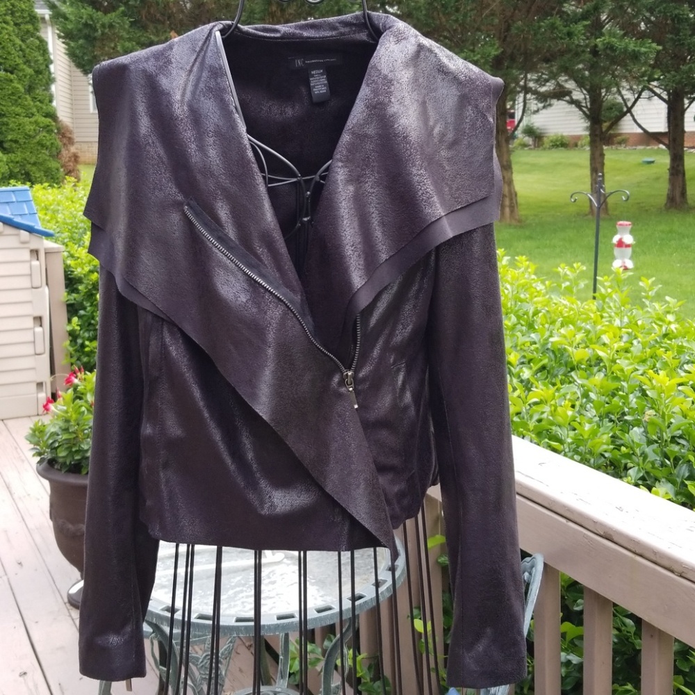 INC. International Jacket (crop, horizontal zip)